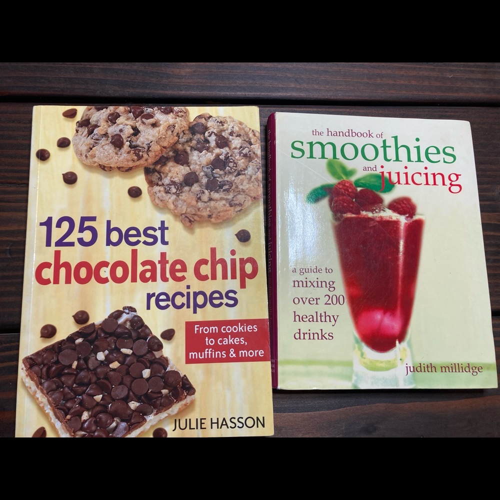 The hand book of smoothies and juicing and 125 Best chocolate chip recipes book.